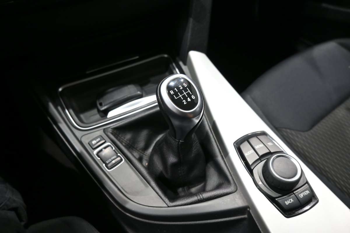 Foto Bmw 318d 19