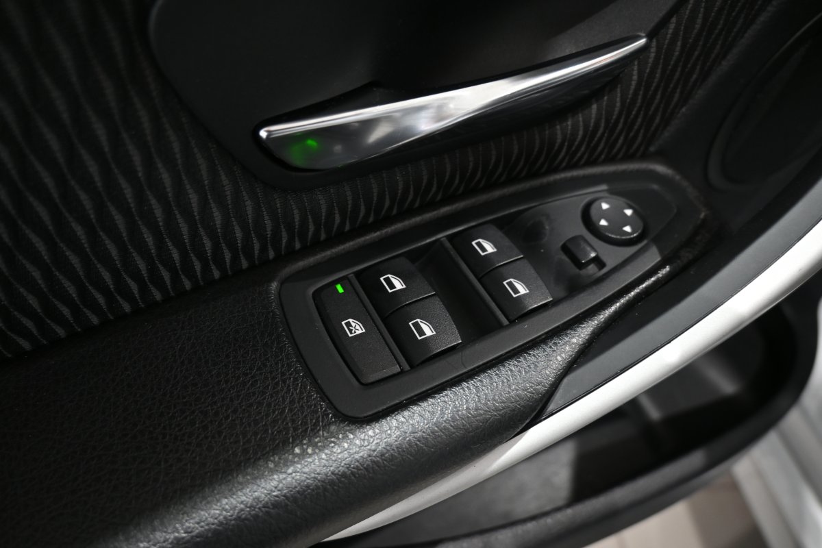 Foto Bmw 318d 24