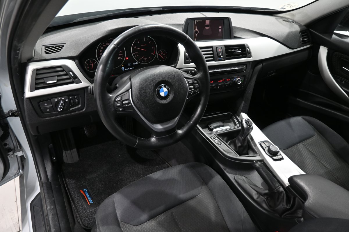 Foto Bmw 318d 9
