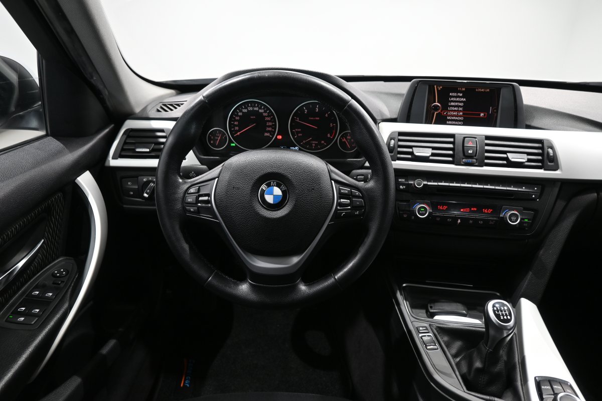 Foto Bmw 318d 17