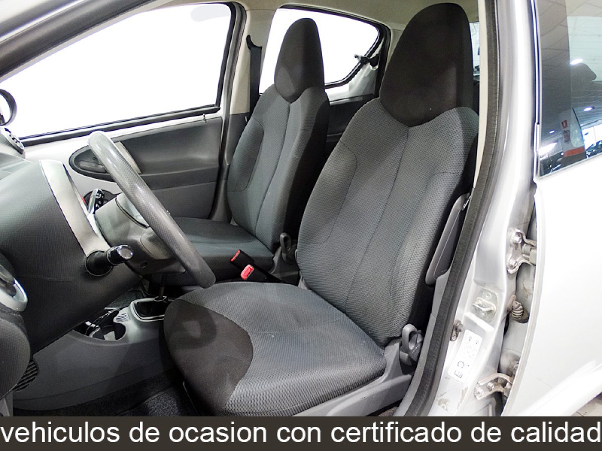 Foto Toyota Aygo 17