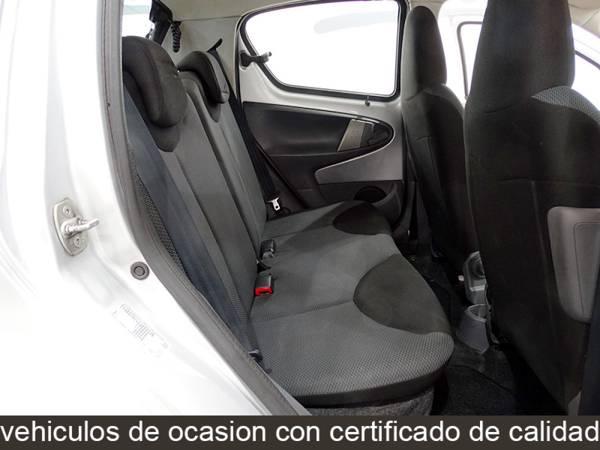 Foto Toyota Aygo 19