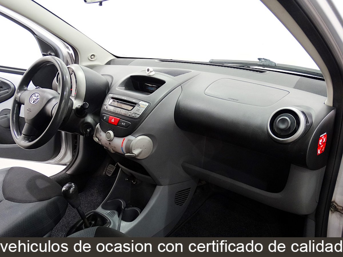 Foto Toyota Aygo 21