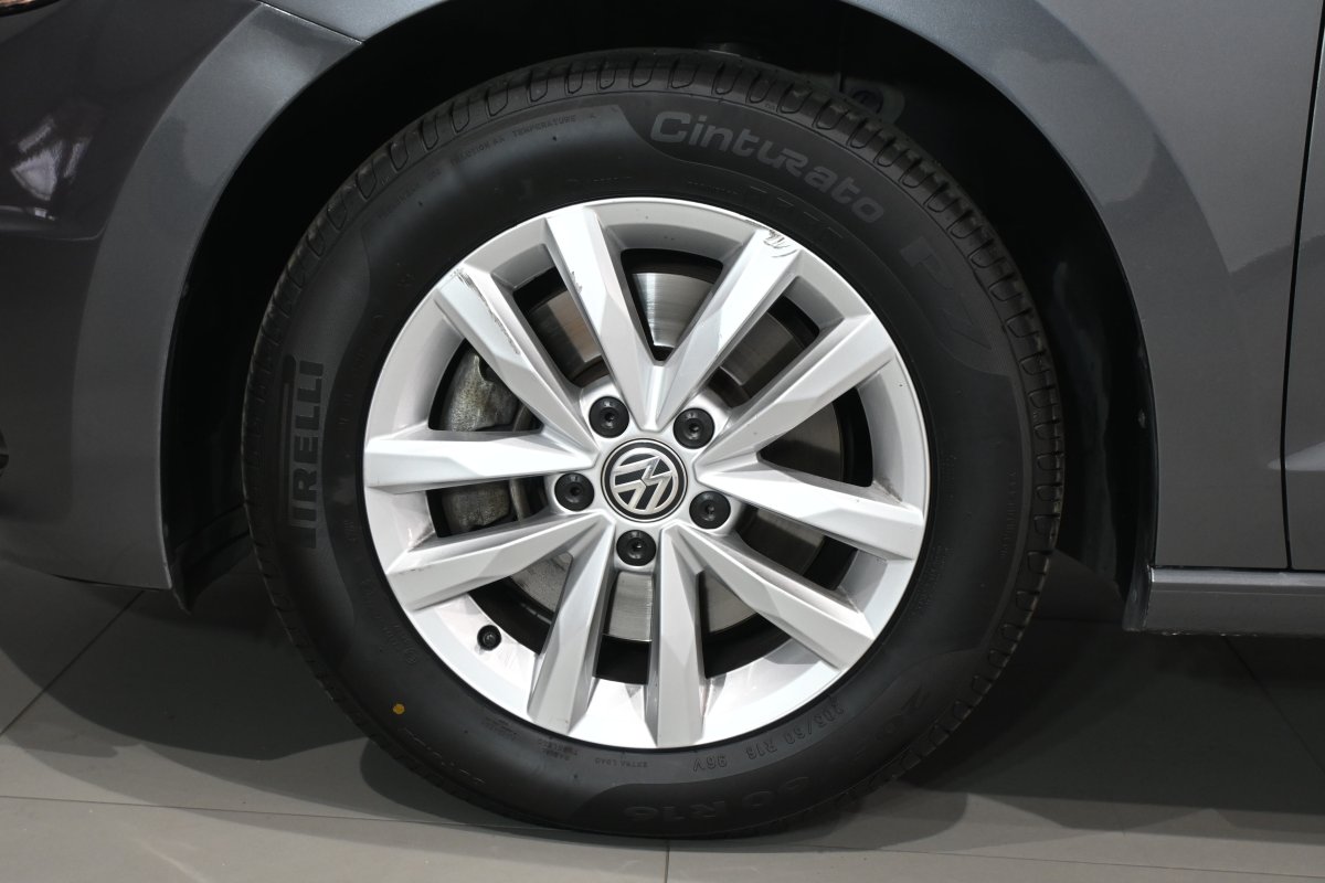 Foto Volkswagen Touran 27