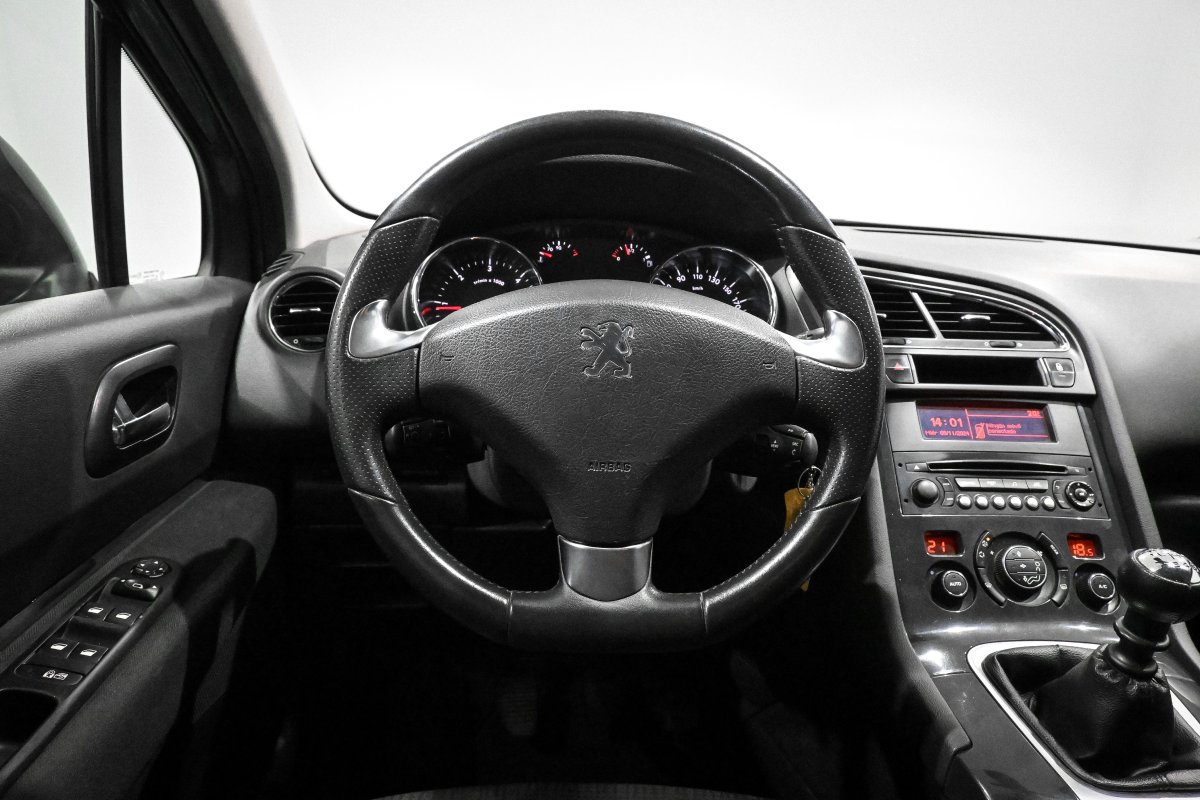 Foto Peugeot 5008 17