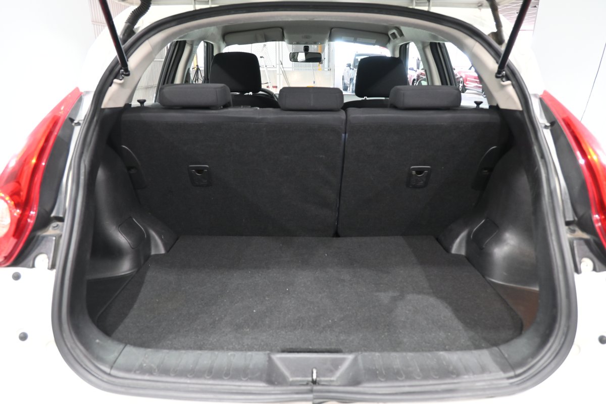 Foto Nissan Juke Acenta 1.6  8