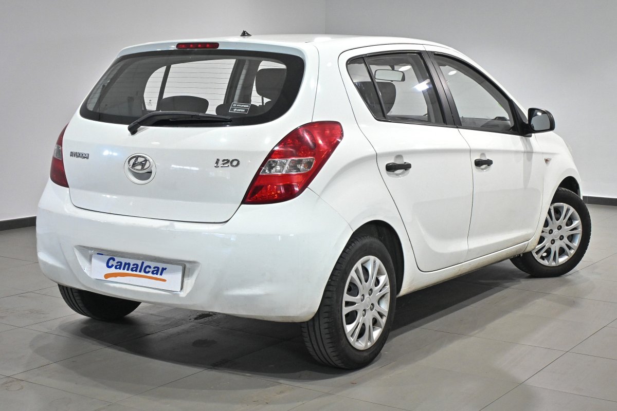 Foto Hyundai i20 4