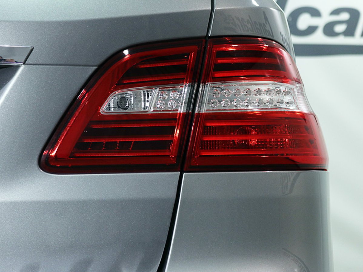 Foto Mercedes-Benz ML 250 10