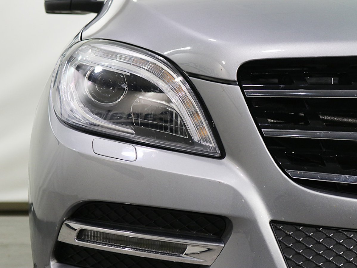 Foto Mercedes-Benz ML 250 11