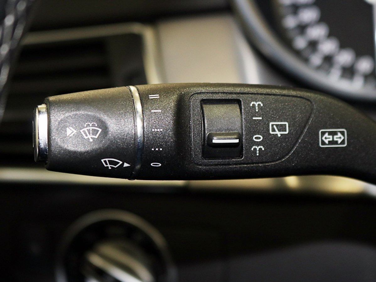 Foto Mercedes-Benz ML 250 36