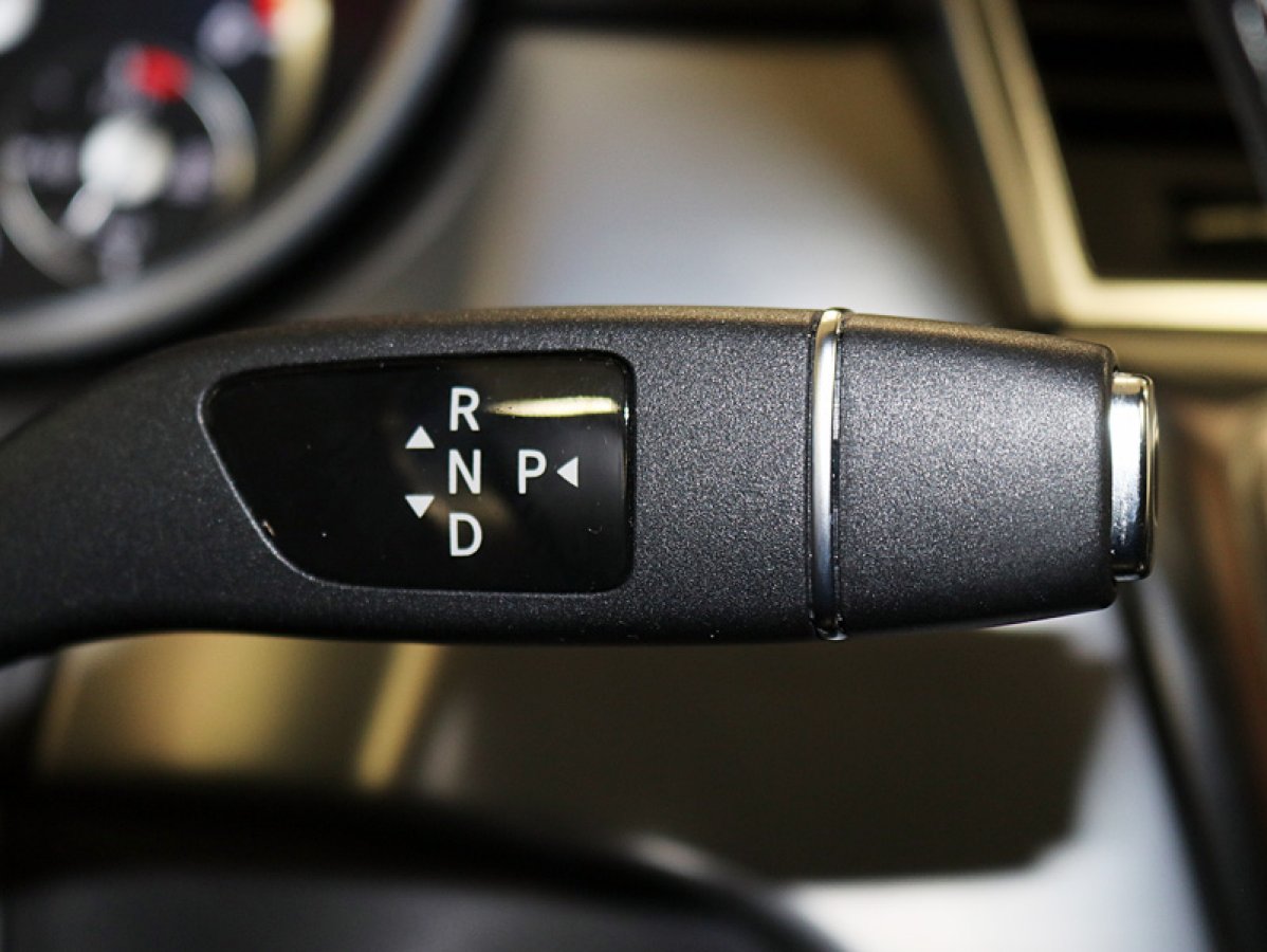 Foto Mercedes-Benz ML 250 38