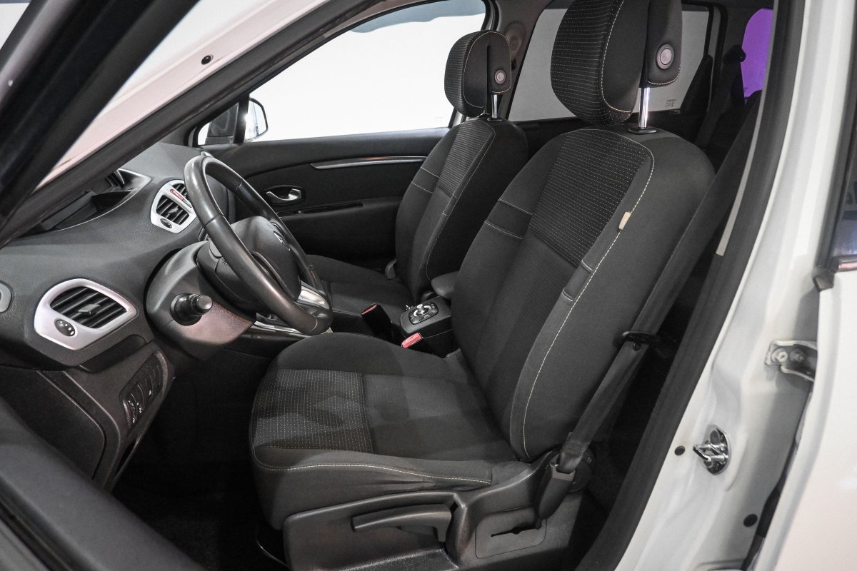 Foto Renault Grand 11