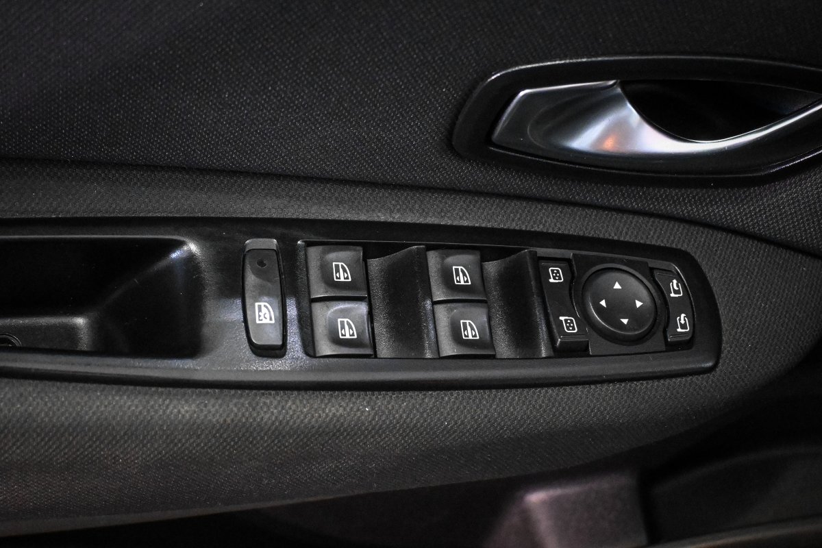 Foto Renault Grand 32
