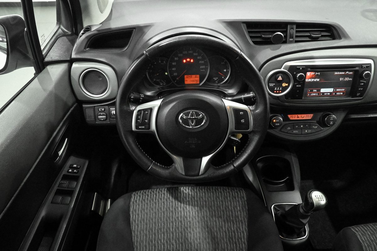 Foto Toyota Yaris 21