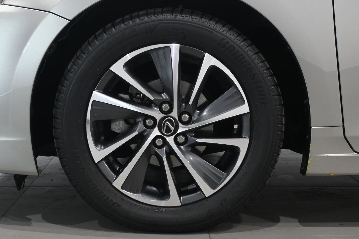 Foto Lexus CT 31