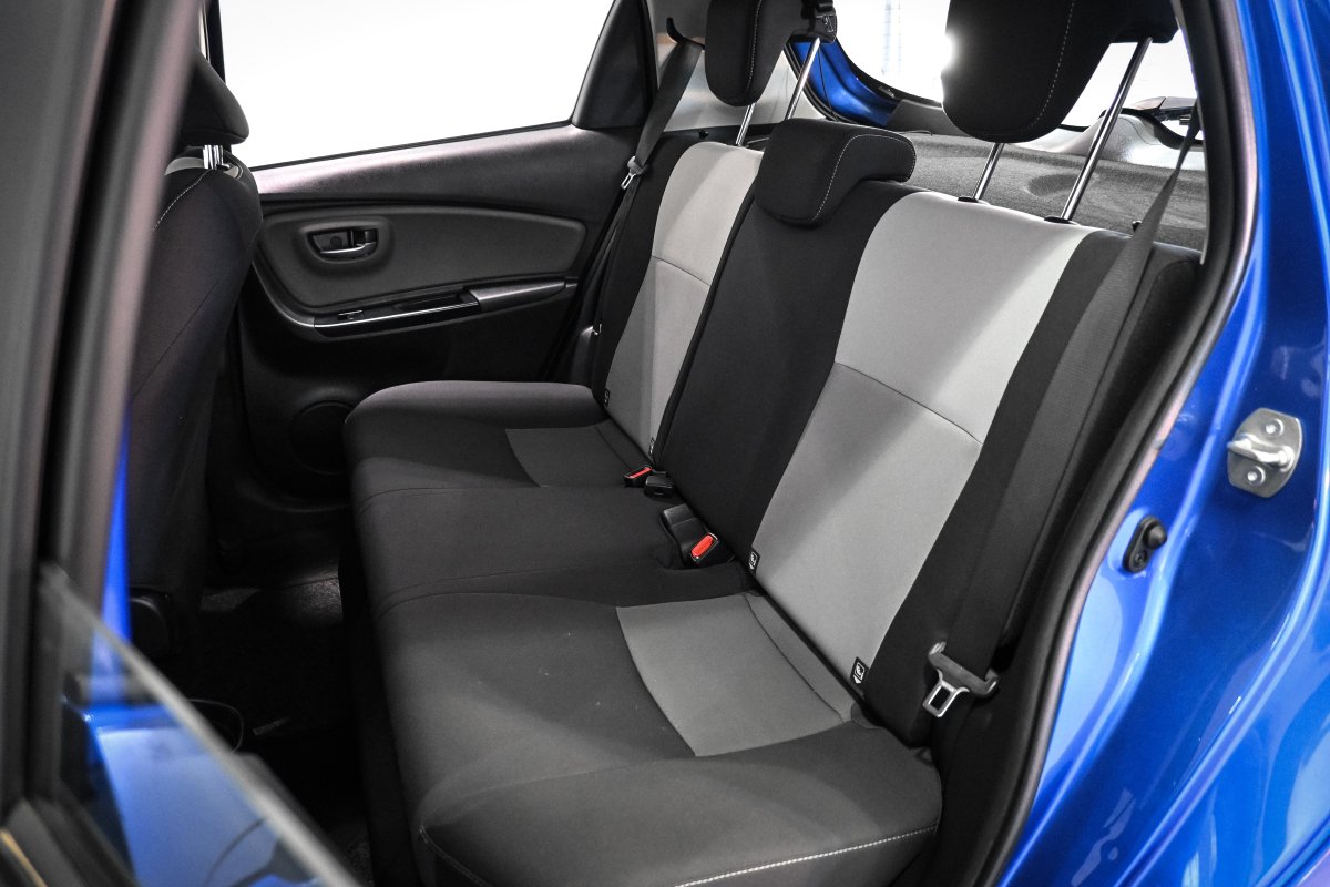 Foto Toyota Yaris 12