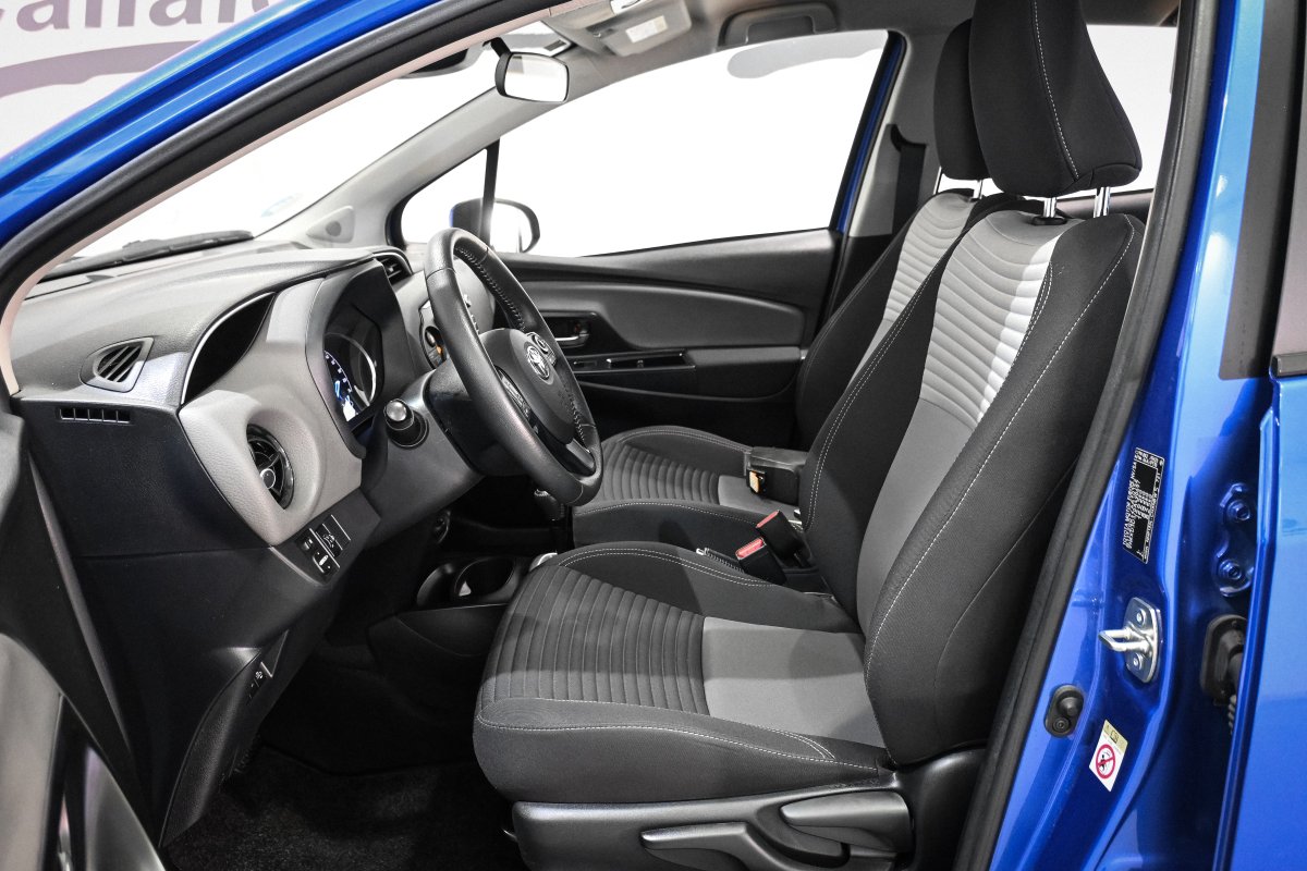 Foto Toyota Yaris 11