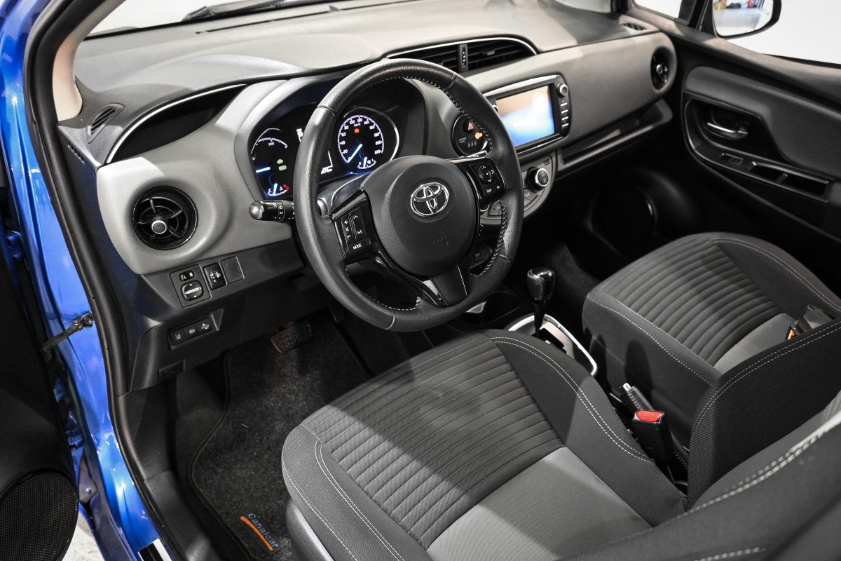 Foto Toyota Yaris 10
