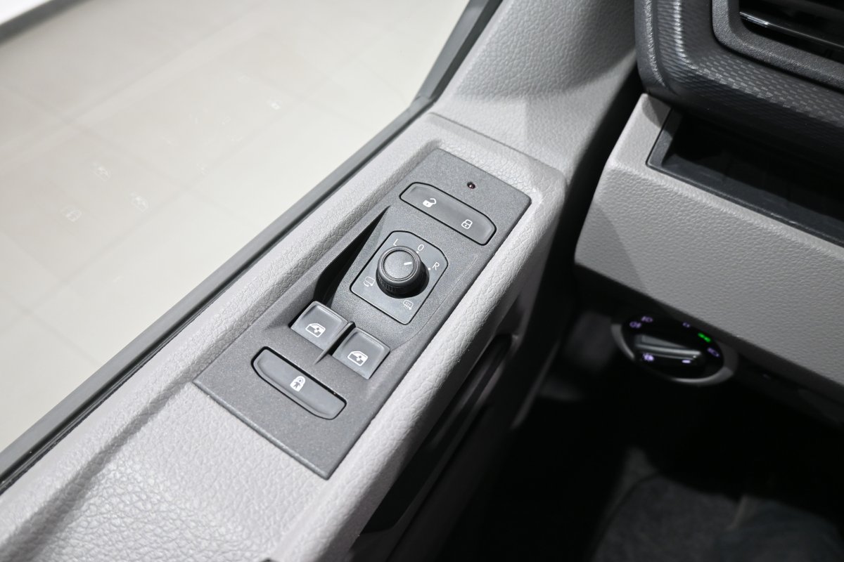 Foto Volkswagen VOLKSWAGEN 28