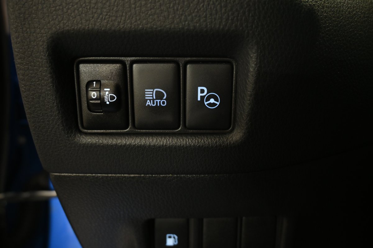 Foto Toyota C-HR 26