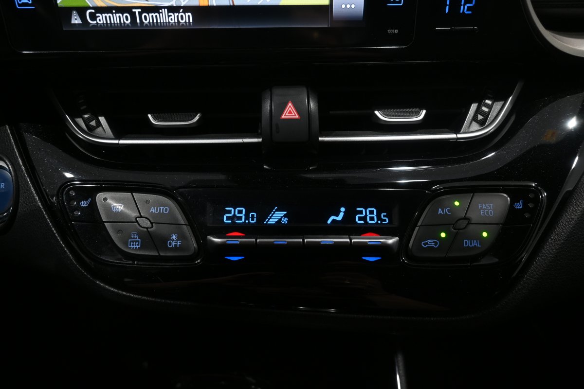 Foto Toyota C-HR 17