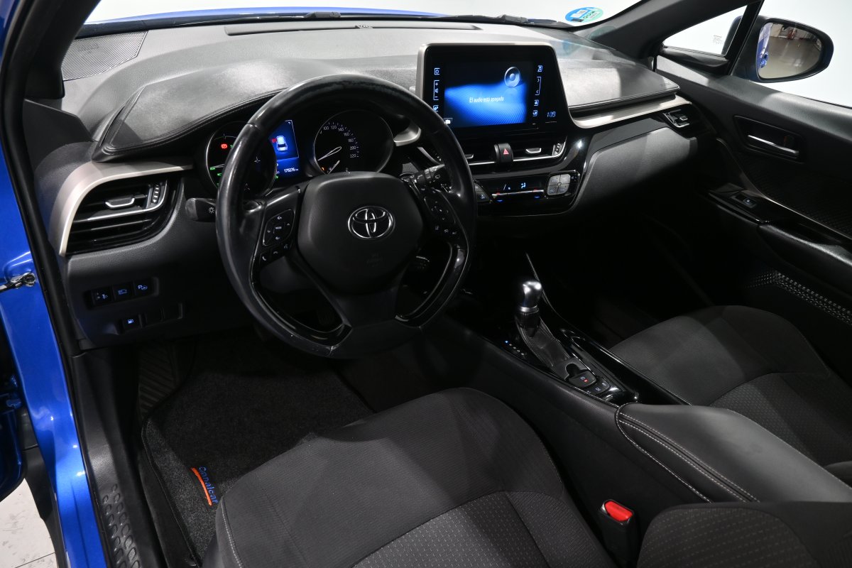 Foto Toyota C-HR 9