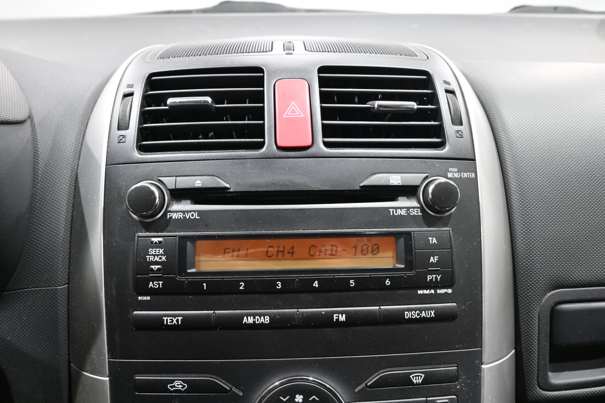 Foto Toyota Auris 15