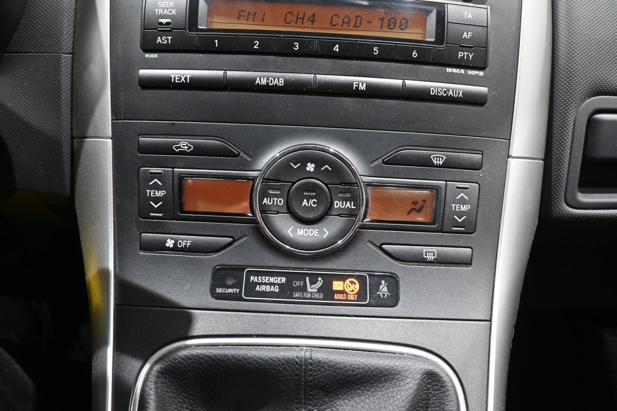 Foto Toyota Auris 16