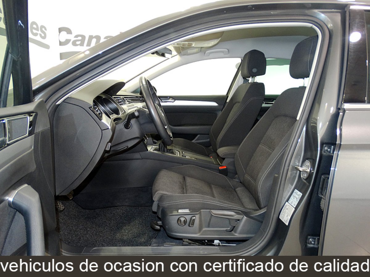 Foto Volkswagen Passat 14