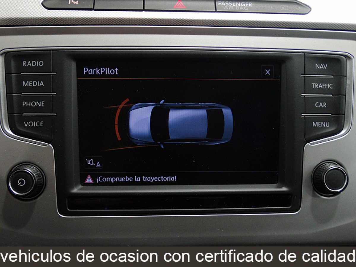 Foto Volkswagen Passat 21