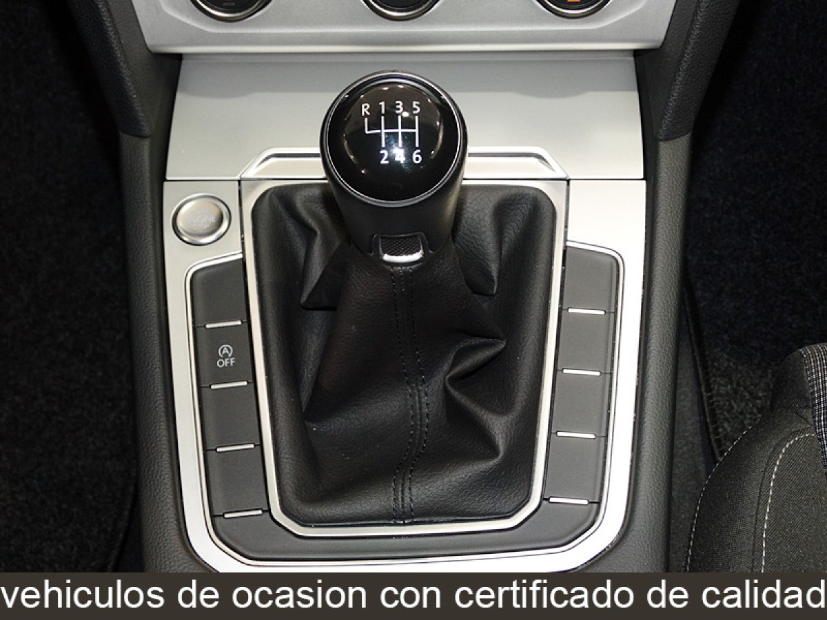 Foto Volkswagen Passat 24