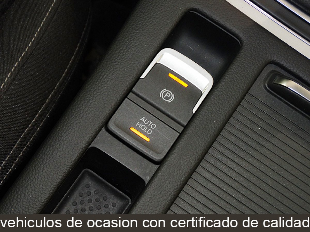 Foto Volkswagen Passat 25