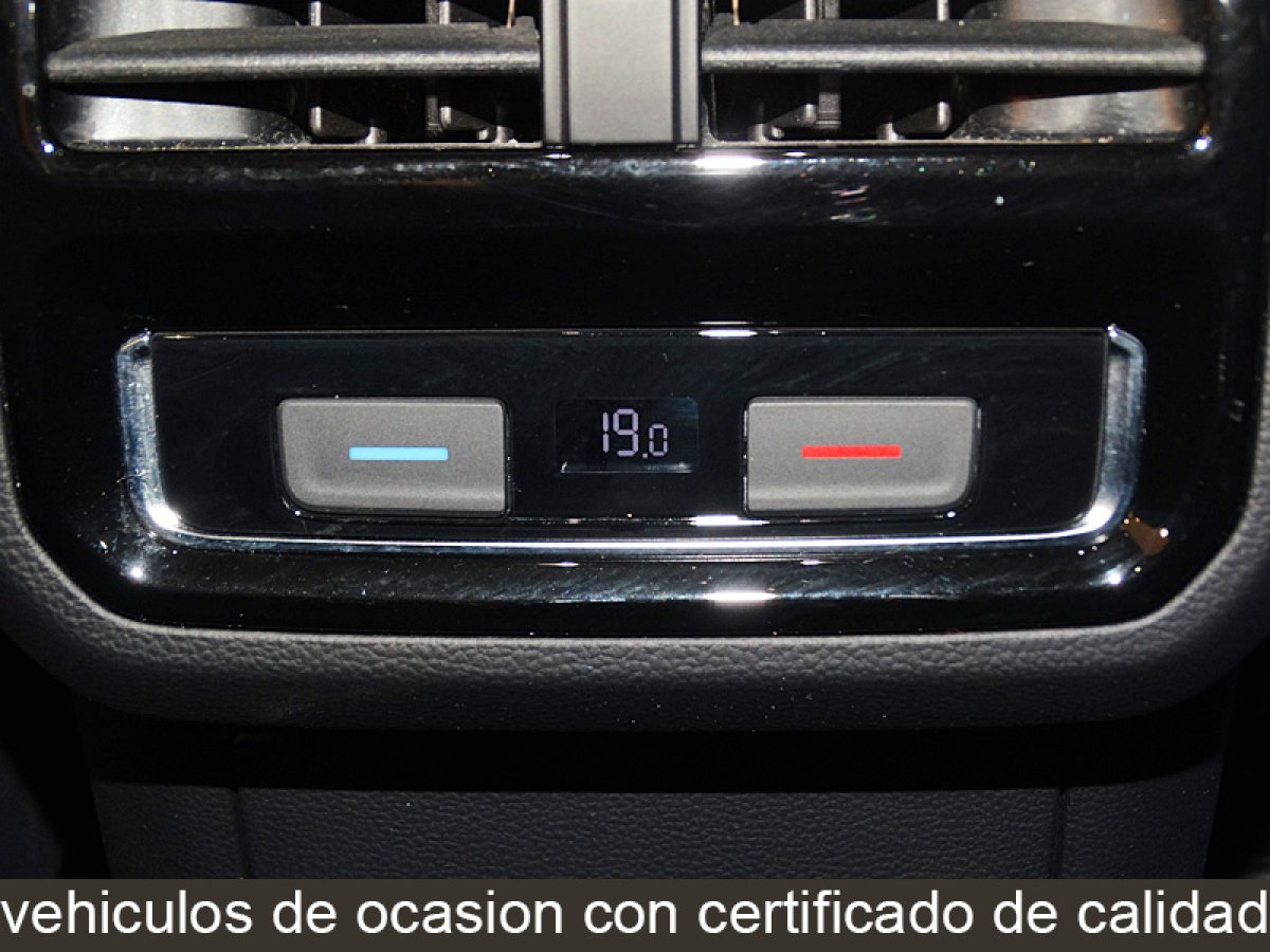 Foto Volkswagen Passat 26