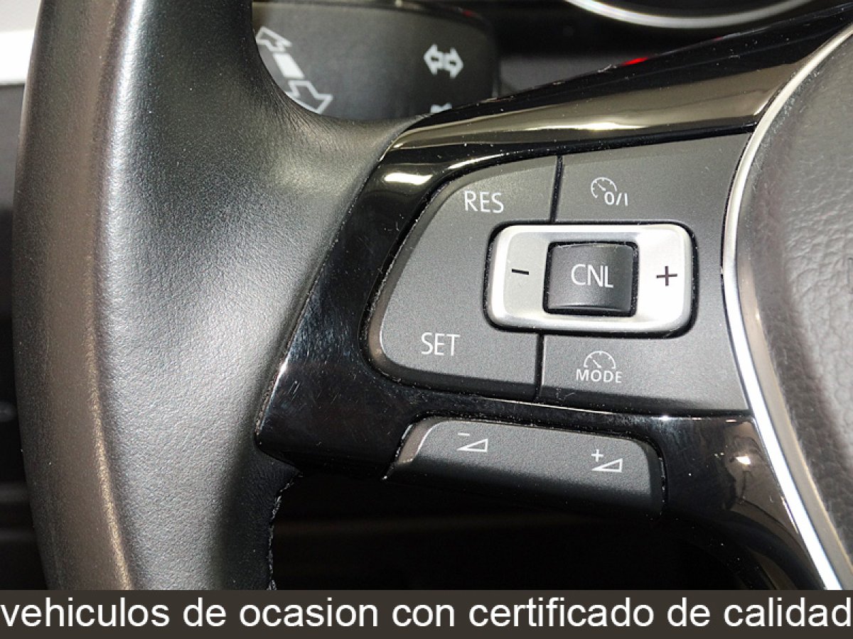 Foto Volkswagen Passat 31