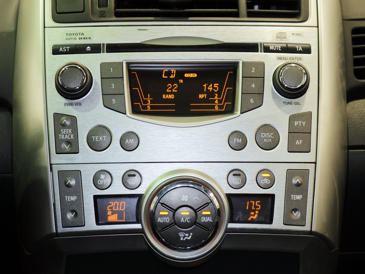 Foto Toyota Verso 18