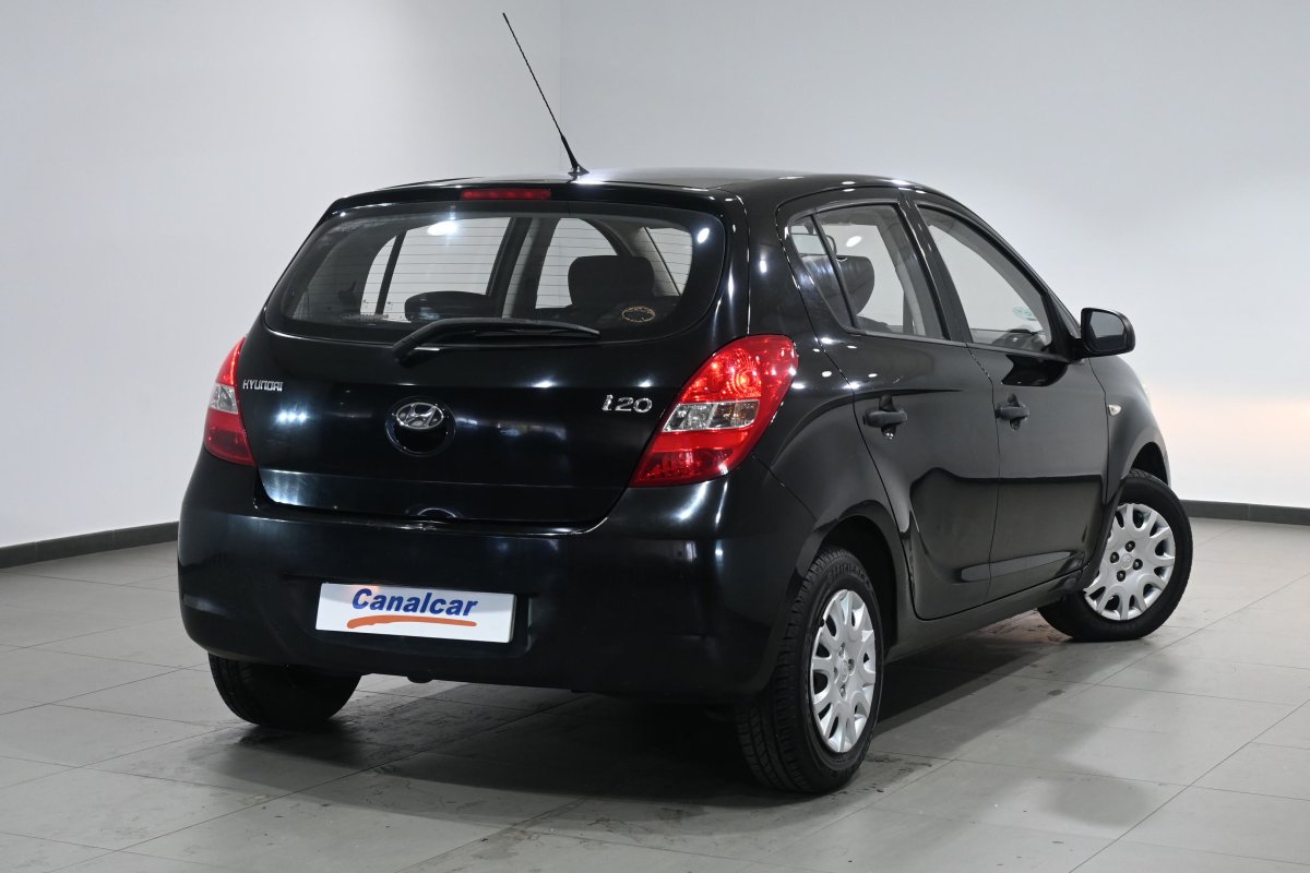Foto Hyundai i20 4