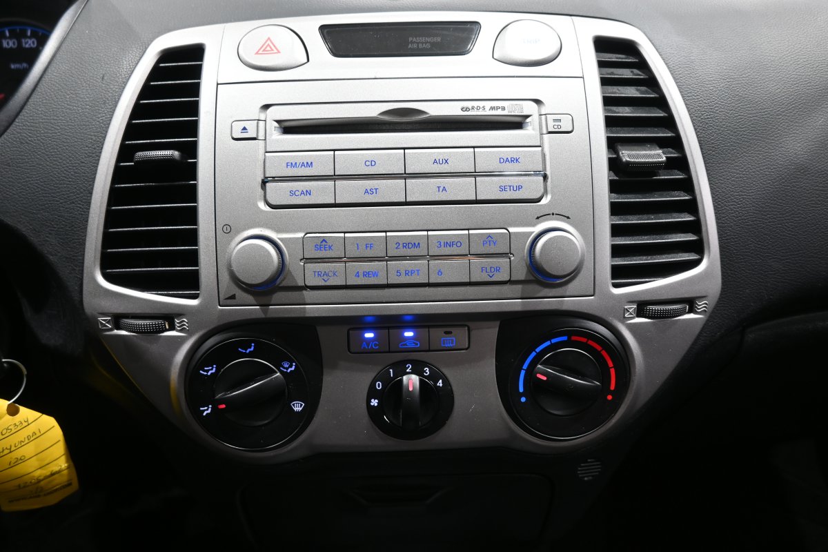 Foto Hyundai i20 15