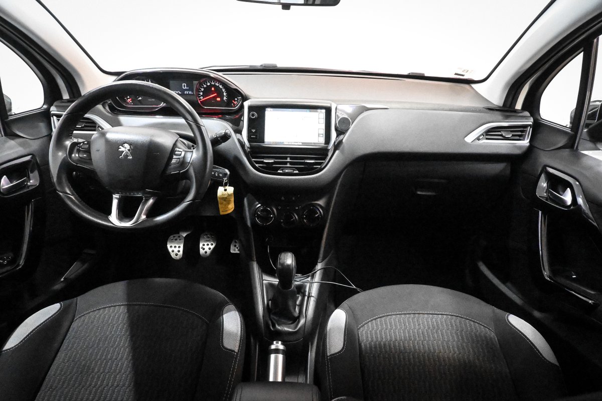 Foto Peugeot 208 21