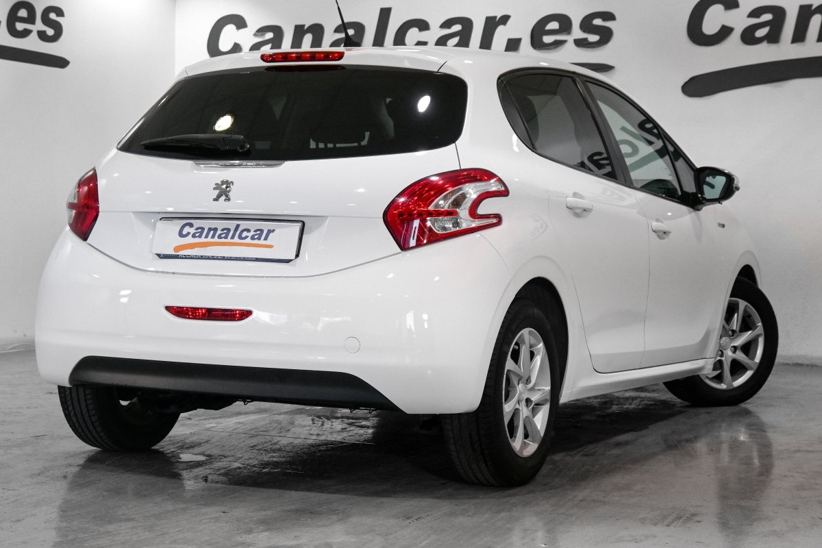 Foto Peugeot 208 5