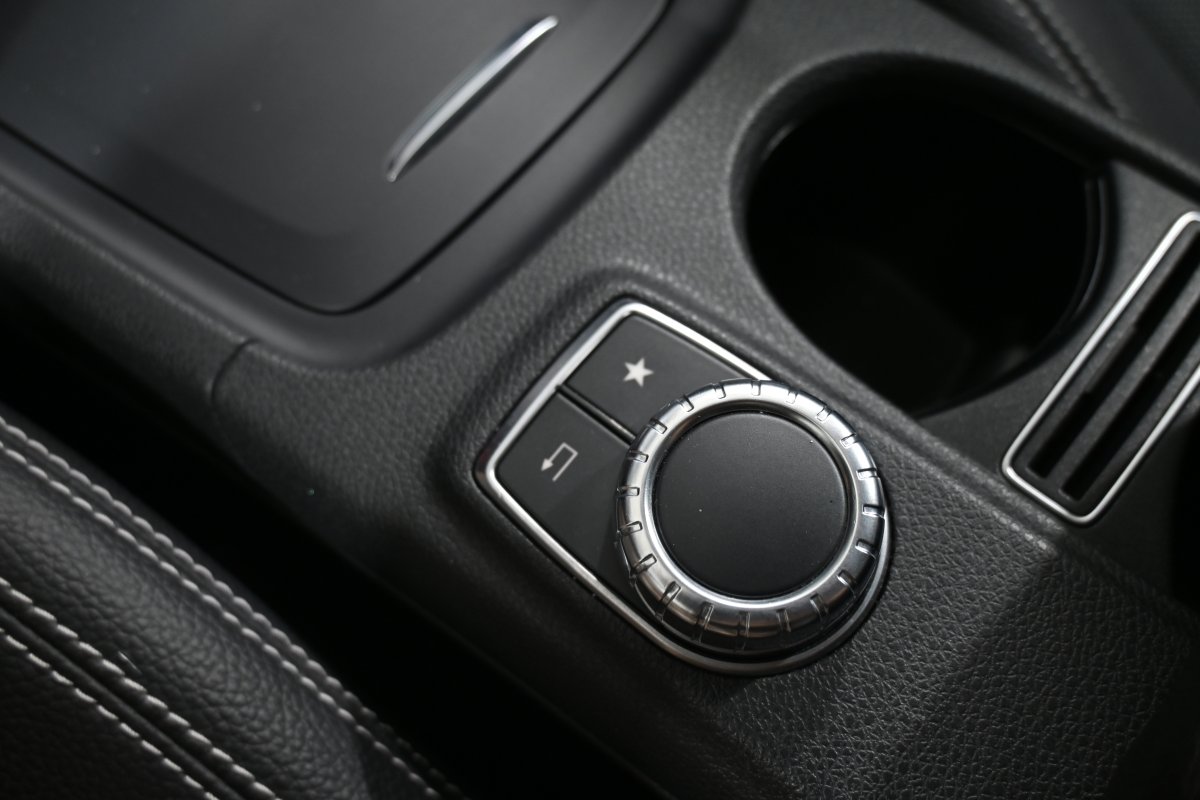 Foto Mercedes-Benz GLA 21