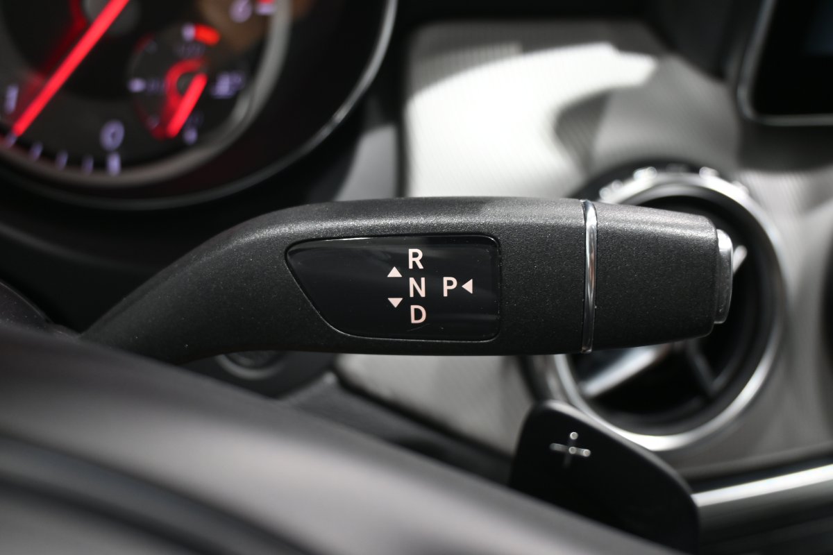 Foto Mercedes-Benz GLA 26