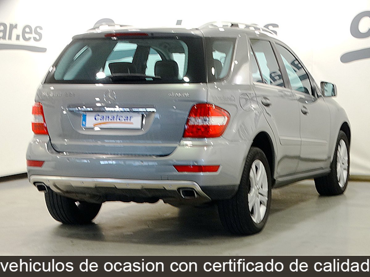 Foto Mercedes-Benz ML 300 6