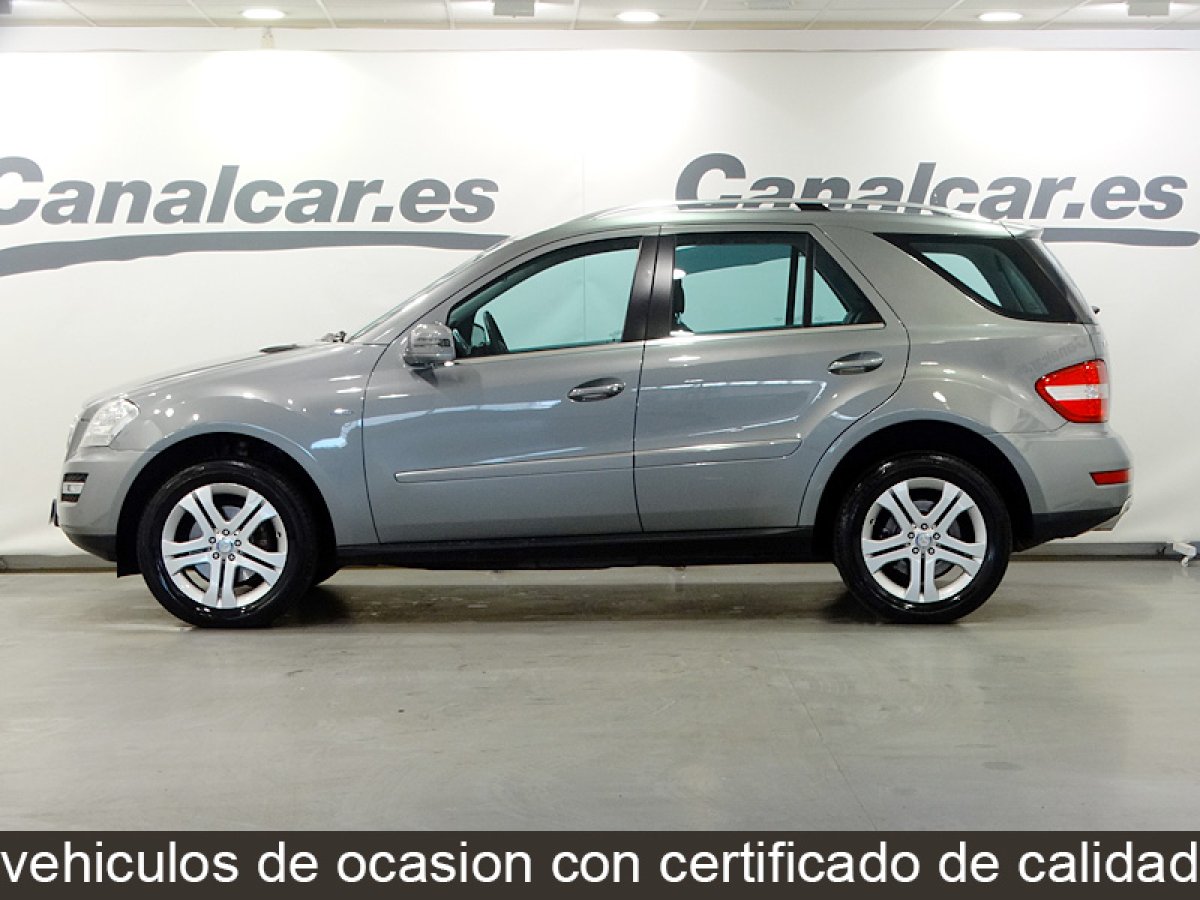 Foto Mercedes-Benz ML 300 10