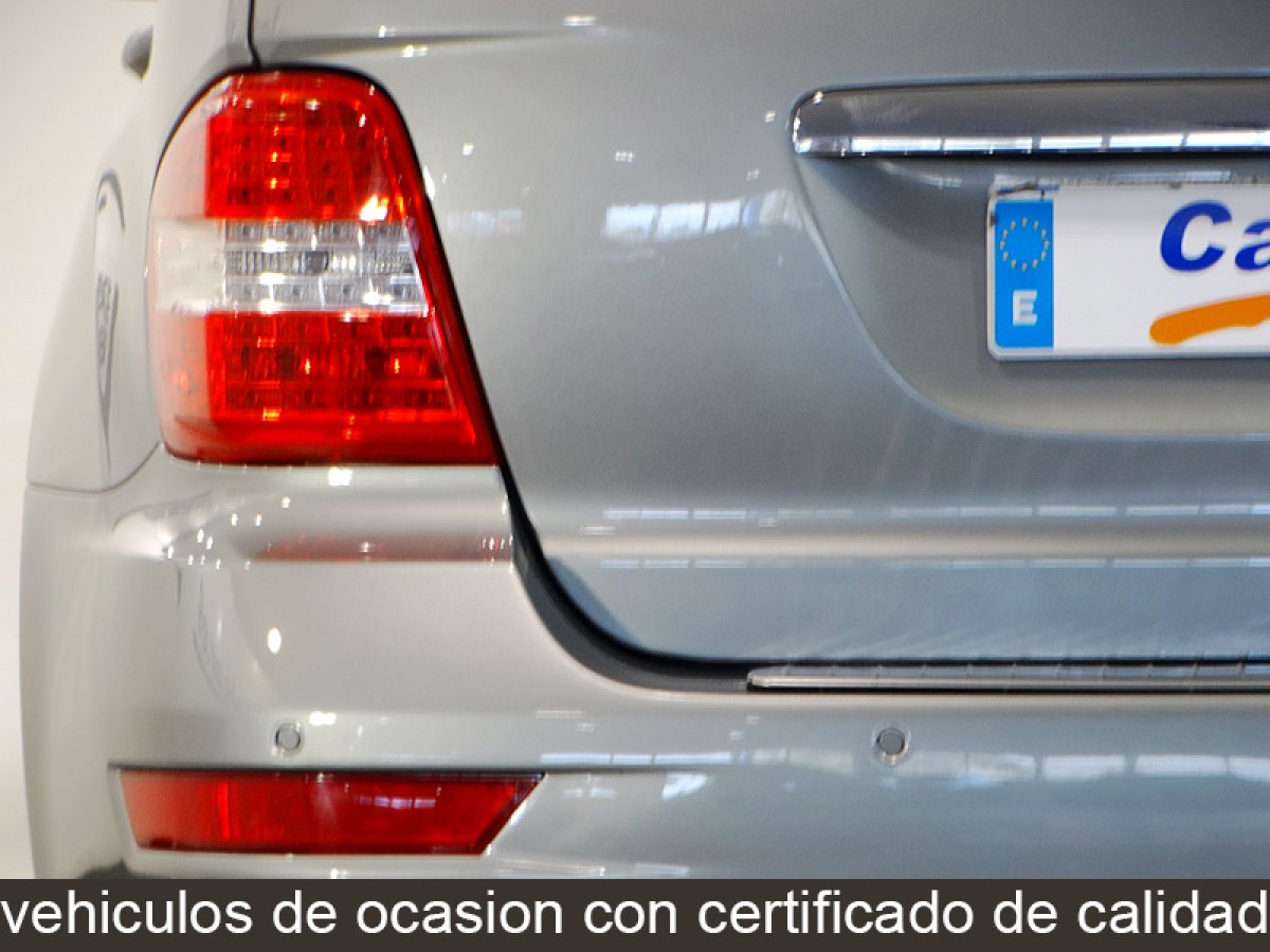 Foto Mercedes-Benz ML 300 14