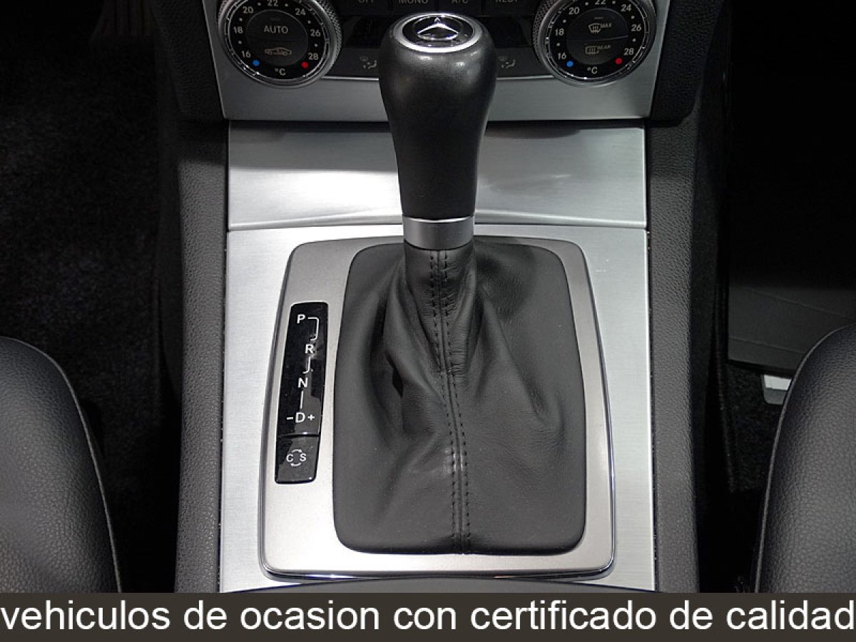 Foto Mercedes-Benz C 200 24