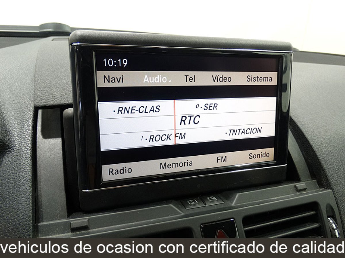 Foto Mercedes-Benz C 200 31