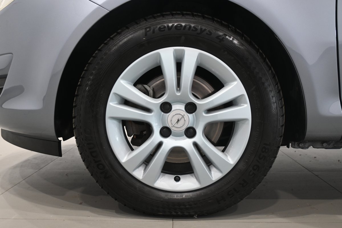Foto Opel Corsa 23
