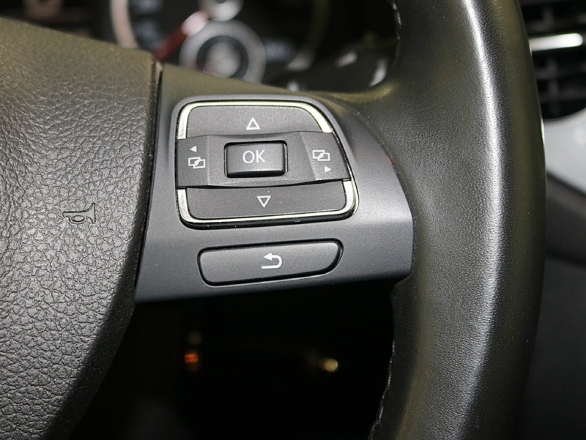 Foto Volkswagen Tiguan 29