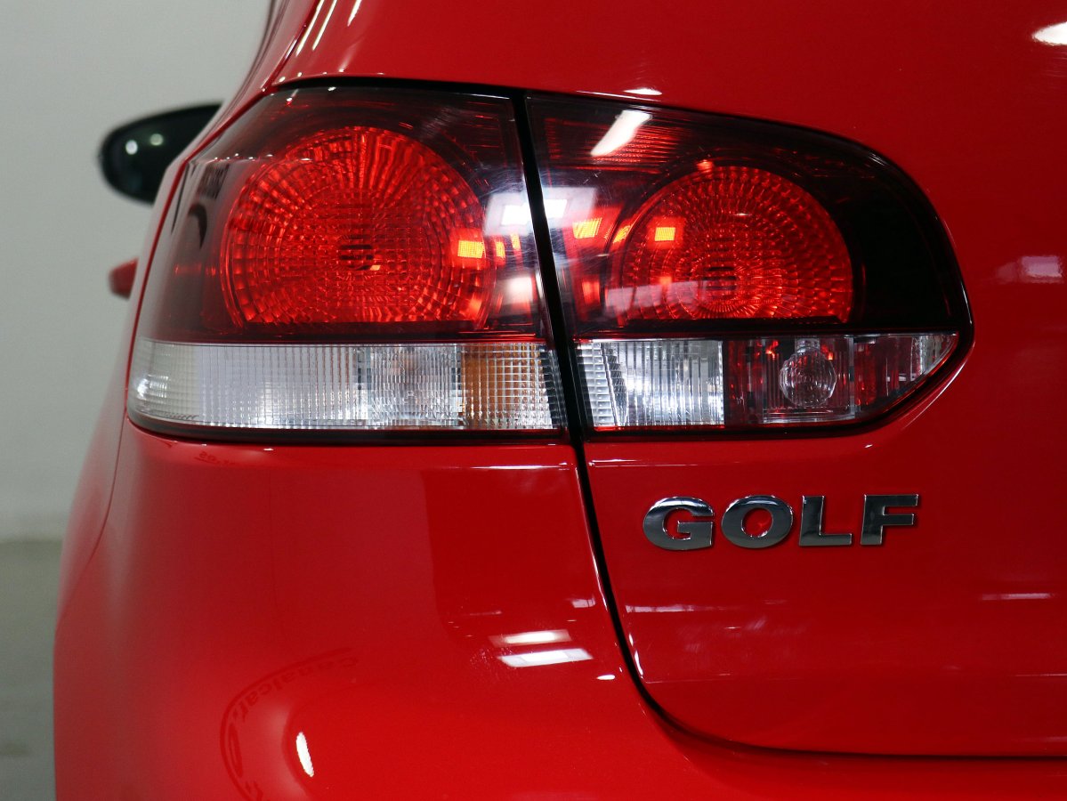Foto Volkswagen Golf 9