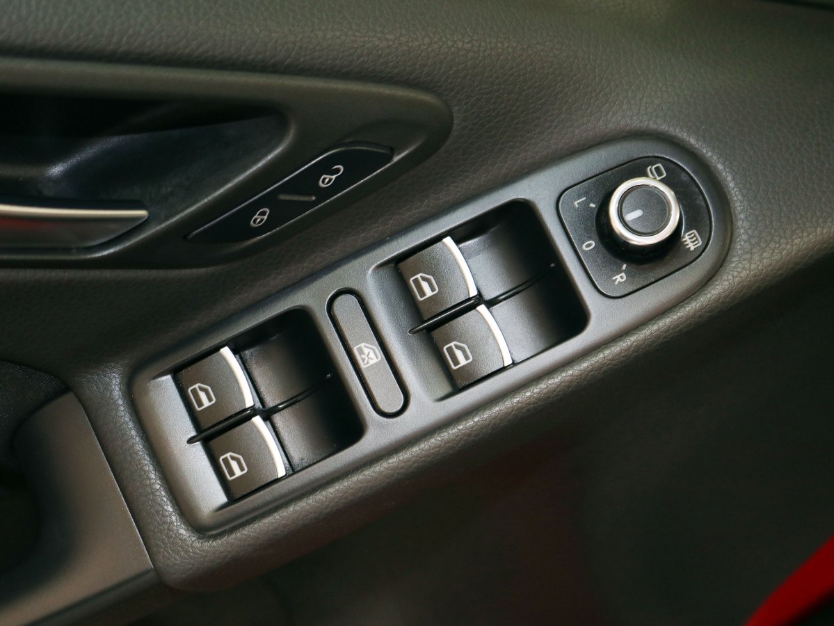 Foto Volkswagen Golf 26